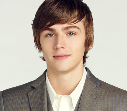 Miles Heizer