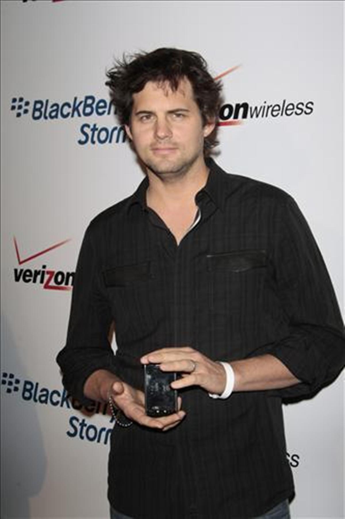 Kristoffer Polaha