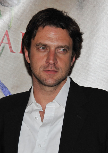 Raul Esparza