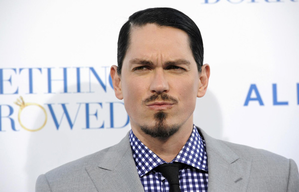 Steve Howey