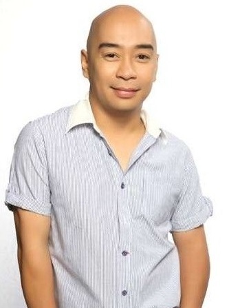 Wally Bayola 