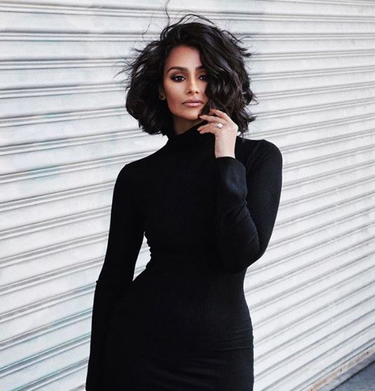 Nazanin Mandi