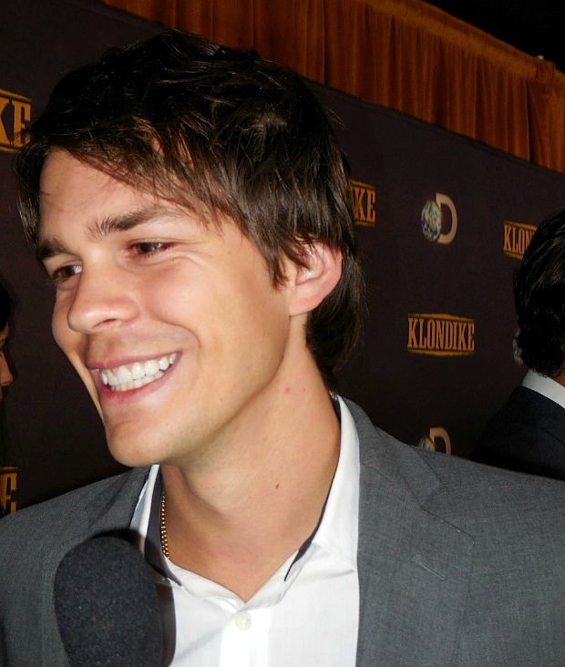 Johnny Simmons