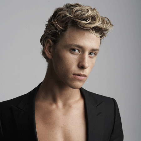 Mitch Hewer 