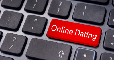 The New Dating Game : Tips for Internet Dating