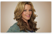 Elizabeth Banks