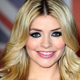 Holly Willoughby profile picture