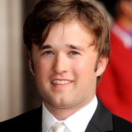 Haley Joel Osment profile picture