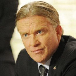 Anthony Michael Hall profile picture