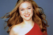 Julia Stiles