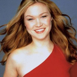 Julia Stiles profile picture