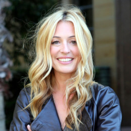 Cat Deeley profile picture