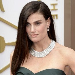 Idina Menzel profile picture