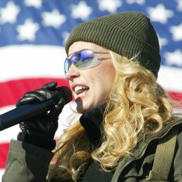 Faith Hill profile picture