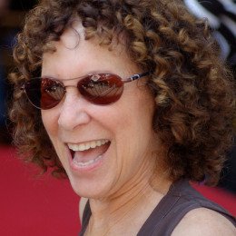 Rhea Perlman profile picture
