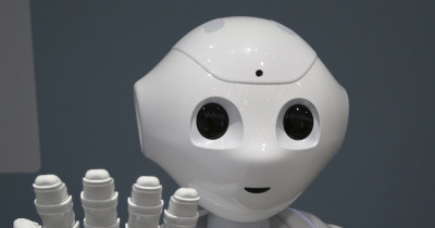 Pepper: The humanoid robot is coming to the markets