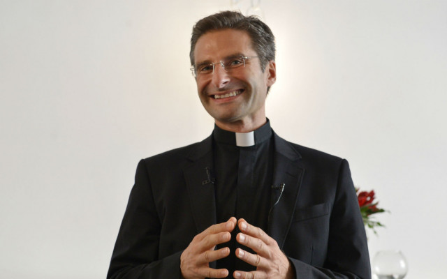 Vatican fires gay priest over ''irresponsible'' coming out
