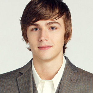 Miles Heizer
