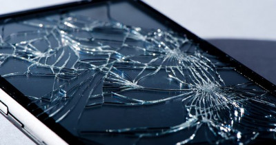 Make a career by destroying phones