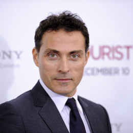 Rufus Sewell profile picture