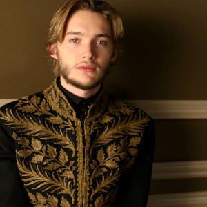 Toby Regbo