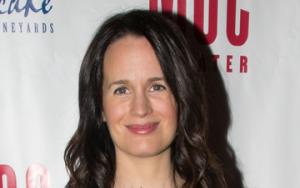Elizabeth Reaser profile picture