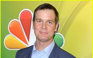 Peter Krause net worth, biography, married, wife, height, racing, bio