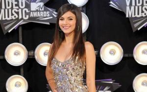 Erinn Bartlett biography, married, husband, children • biography