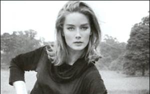 Next photo of Tania Mallet