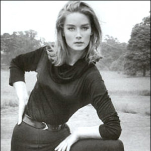 Tania Mallet