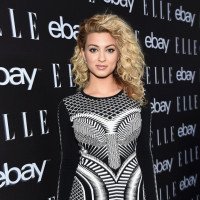 Tori Kelly 