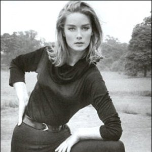 Tania Mallet