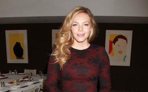 Eloise Mumford net worth, biography, movies, boyfriend, feet, married