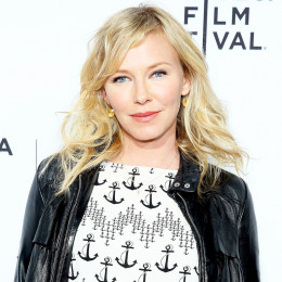 Kelli Giddish profile picture