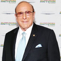 Clive Davis profile picture