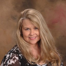 Debbie Higgins profile picture