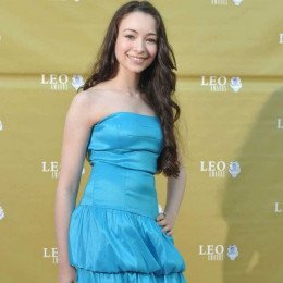 Jodelle Ferland profile picture