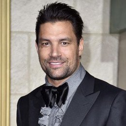 Manu Bennett profile picture