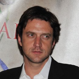 Raul Esparza profile picture