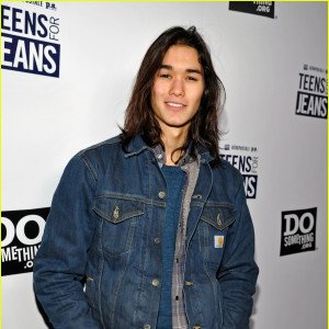 Booboo Stewart 