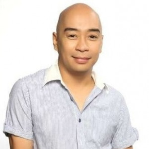 Wally Bayola 