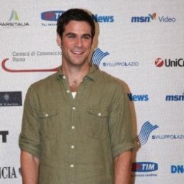 Eddie Cahill profile picture