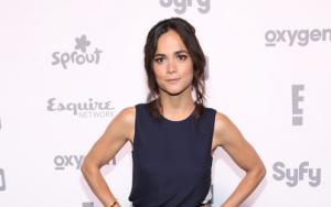 Alice Braga profile picture