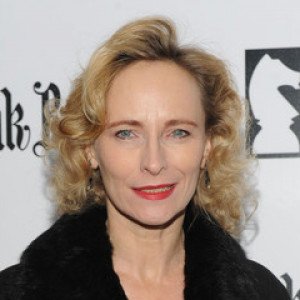 Laila Robins
