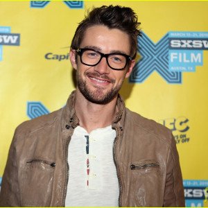 Robert Buckley
