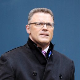 Howie Long profile picture