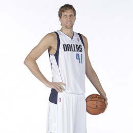 Dirk Nowitzki profile picture