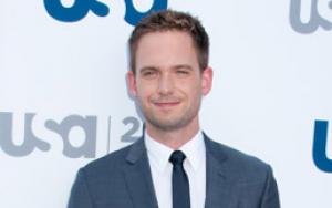 Patrick J. Adams biography, married, wife, troian bellisario, twitter ...