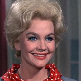 Elizabeth MacRae profile picture