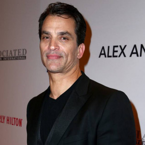 Jonathan Schaech